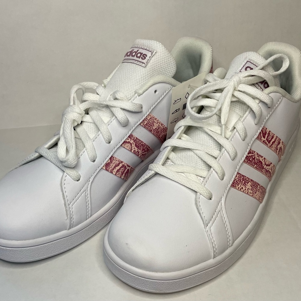 Adidas Grand Court Kids Size 6 Tennis Shoes White with Pink Snake print